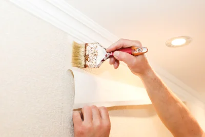 Pose de papier peint à Ghissignies — revêtements muraux et toiles de verre